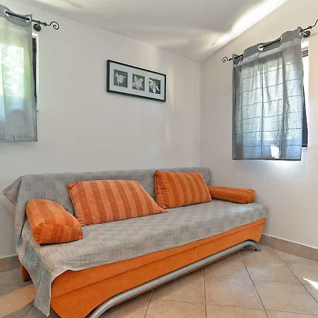 Vesna 1642 Pula