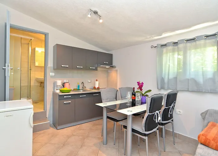 아파트 Vesna 1642